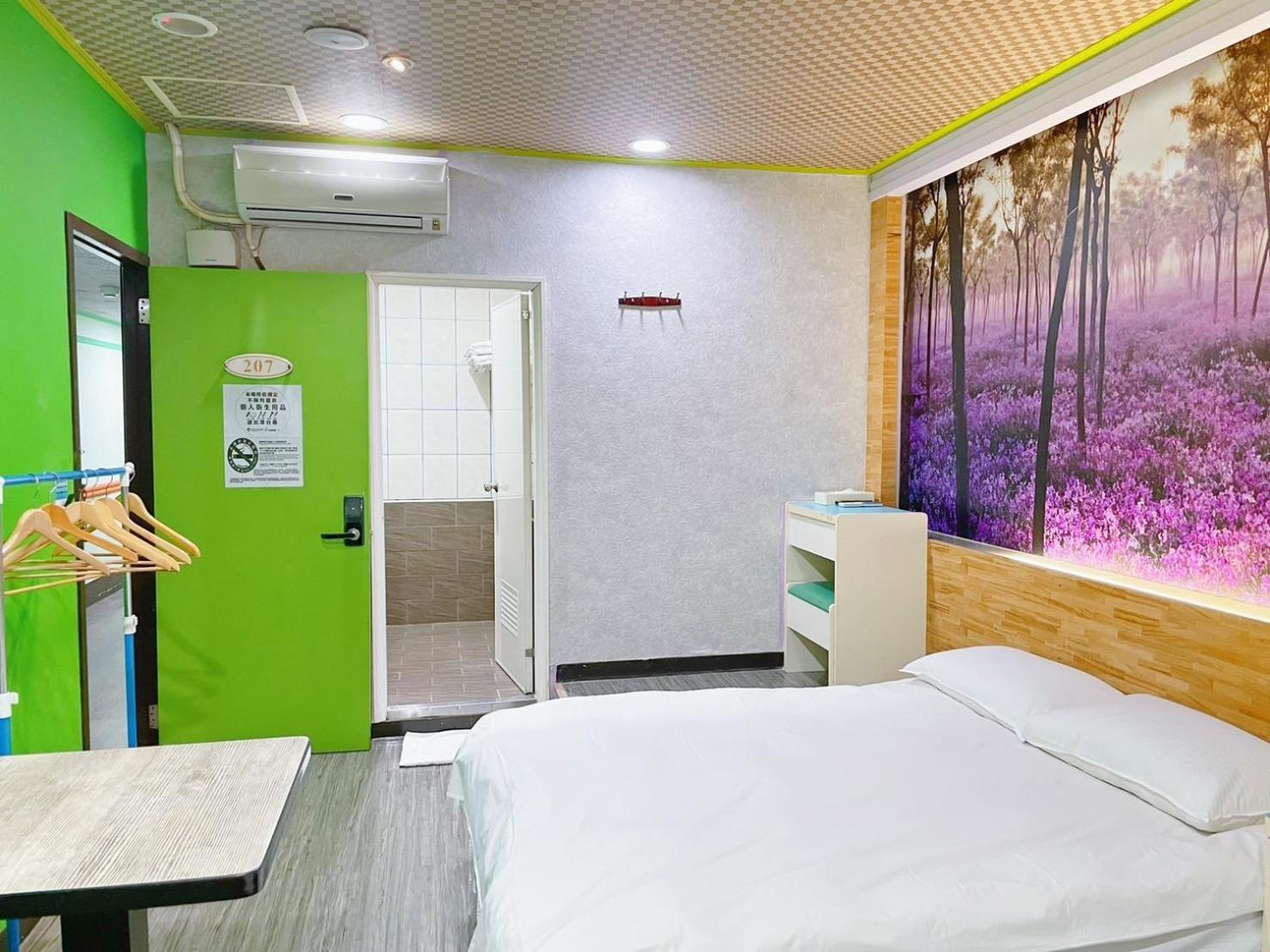 โคลฟเวอร์ เฮาส์ Hotel จงลี่ ภายนอก รูปภาพ