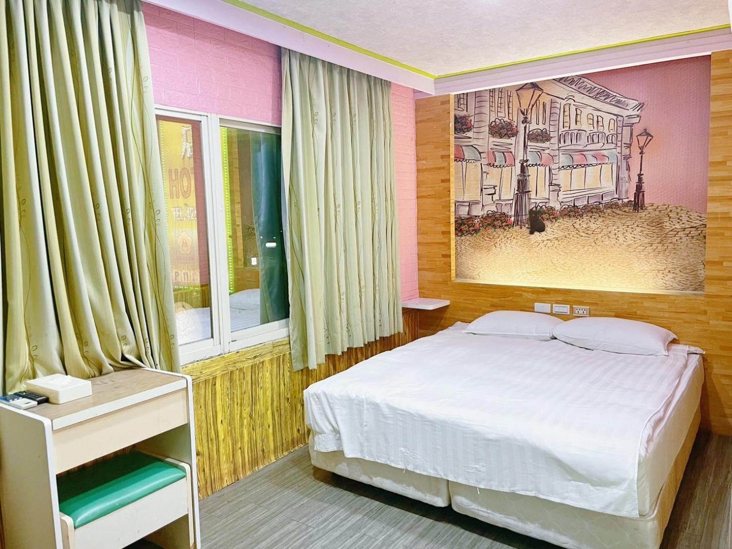 โคลฟเวอร์ เฮาส์ Hotel จงลี่ ภายนอก รูปภาพ