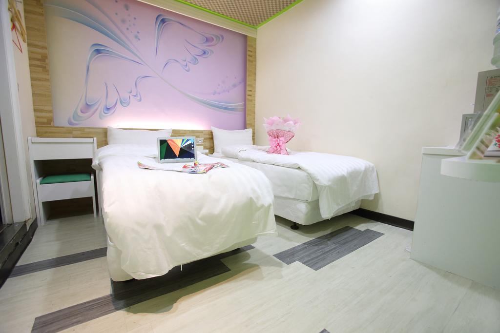 โคลฟเวอร์ เฮาส์ Hotel จงลี่ ห้อง รูปภาพ